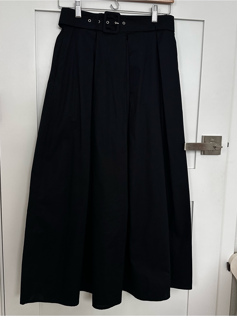 Black Women's 100% cotton pleated maxi Skirt with Belt and pockets